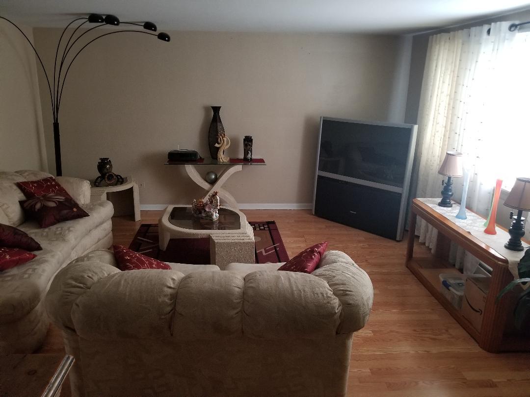 Foto del edificio - 4728 N Olcott Ave