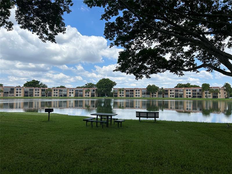 Primary Photo - 6123 Coral Lake Dr
