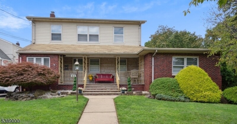 Primary Photo - 83 Baldwin Pl
