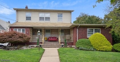 Building Photo - 83 Baldwin Pl