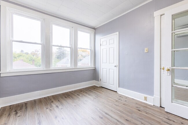 Foto del edificio - 1226 McNeilly Ave