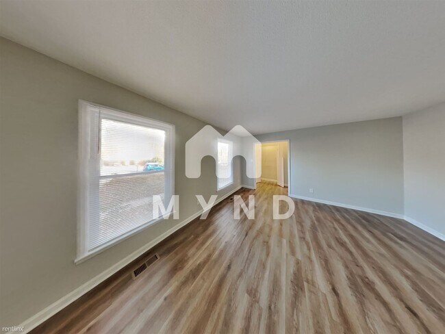 Building Photo - 4 br, 2.5 bath House - 314 E Pilot St