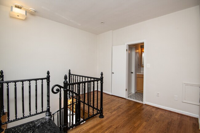 Building Photo - 1754 Corcoran St NW