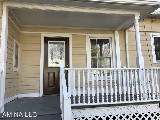 Foto del edificio - 3 br, 2 bath House - 4145 Lake Ave