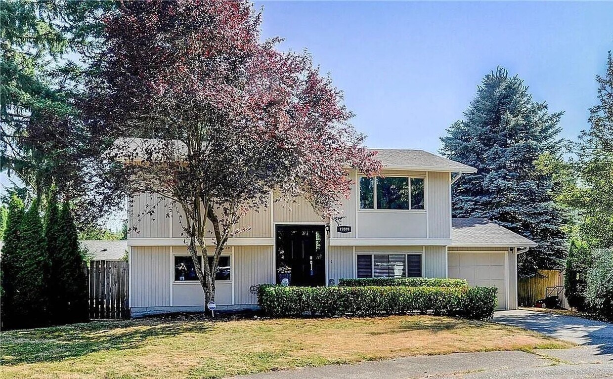 Primary Photo - Landscaping Included!!!