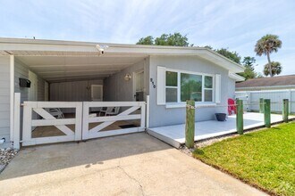 Building Photo - 210 Lynnhurst Dr