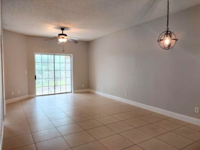 Foto del edificio - Renovated Intracoastal Front Condo Available Now!