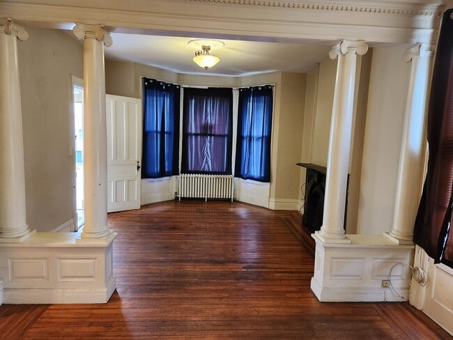 Living room - 2201 15th St