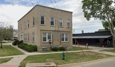Building Photo - 127 11th St SW