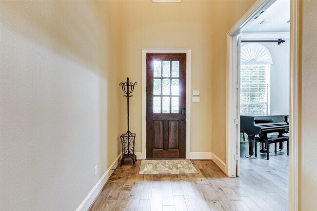 Foto del edificio - 4710 Deermeadow Falls Ln