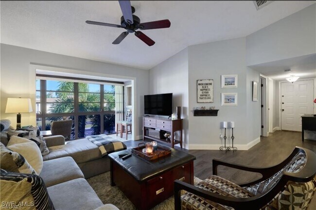 Foto del edificio - 8171 S Woods Cir