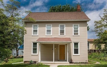 Building Photo - 43 W Main St