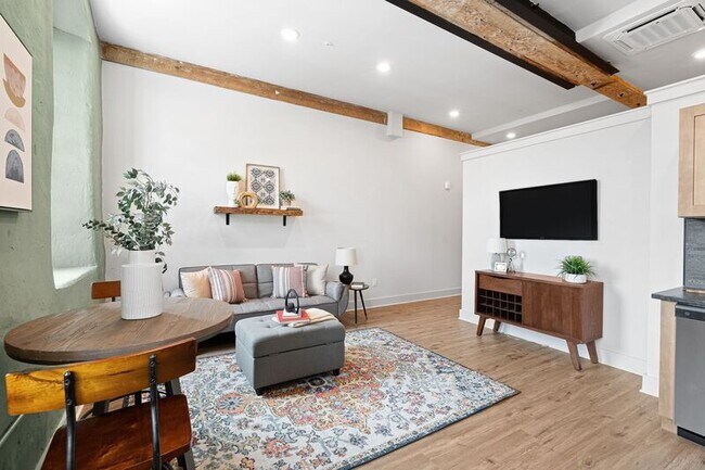 Foto del edificio - 201 Leverington Ave