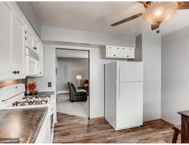 Foto del edificio - 136 7th Ave S