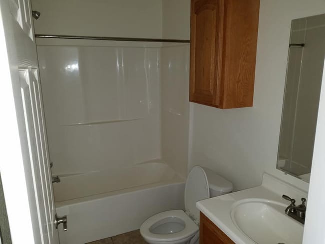 Building Photo - 63081 E 285 Ct