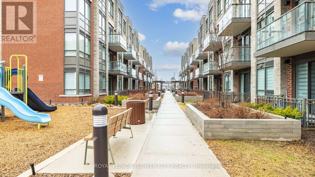 Building Photo - 65 Attmar Dr