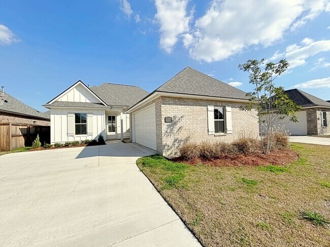 Foto del edificio - 3 Bedroom NEW Home in Dutchtown - Dutchtow...
