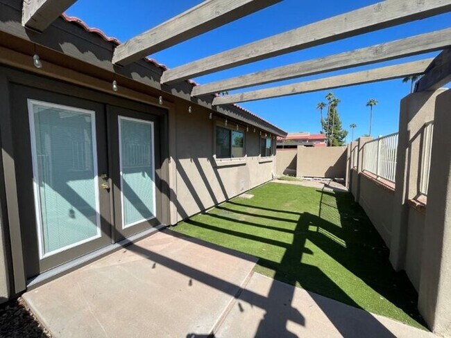 Foto del edificio - 5634 N 79th Way