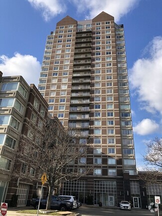 Building Photo - 8 Museum Way