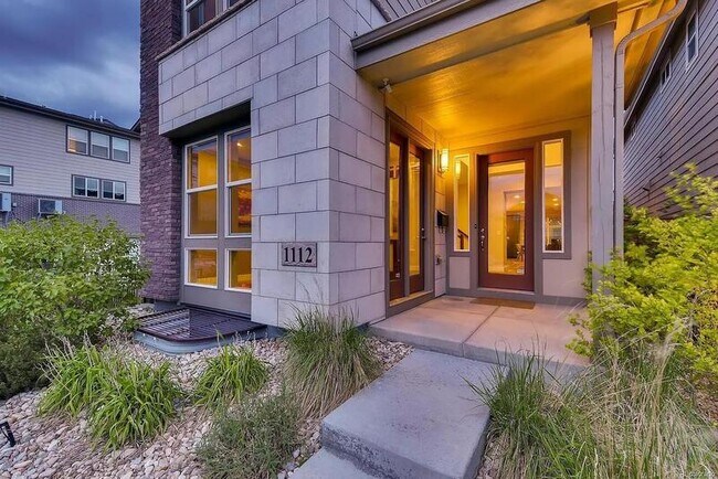 Foto del edificio - 1112 S Grant St