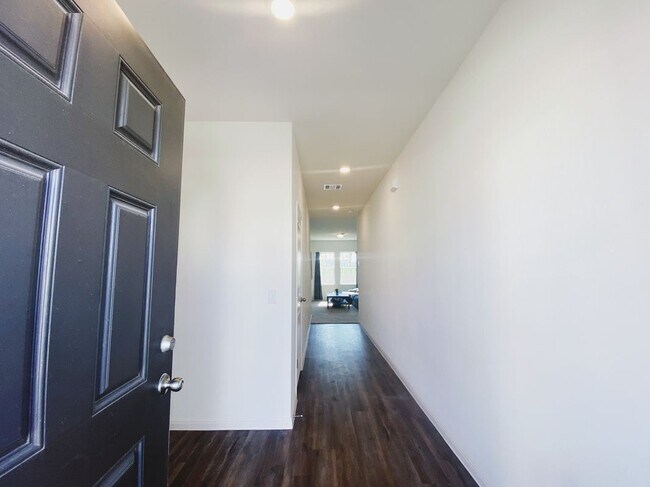 Foto del edificio - 19411 Cloudy Bay Dr