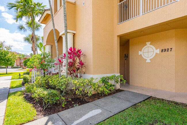 Building Photo - 8927 Sandshot Ct