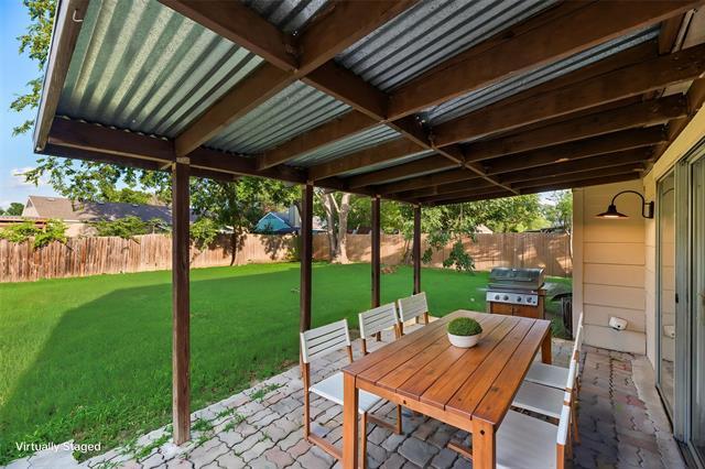 Building Photo - 7204 Shadow Bend Dr