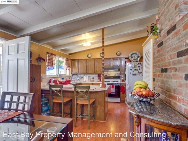 Building Photo - 3 br, 2 bath House - 27558 Cliffwood Ave