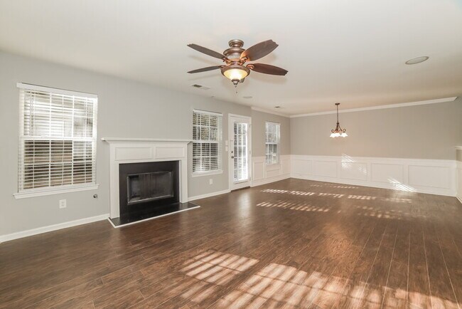 Building Photo - 407 Hidden Creek Ct