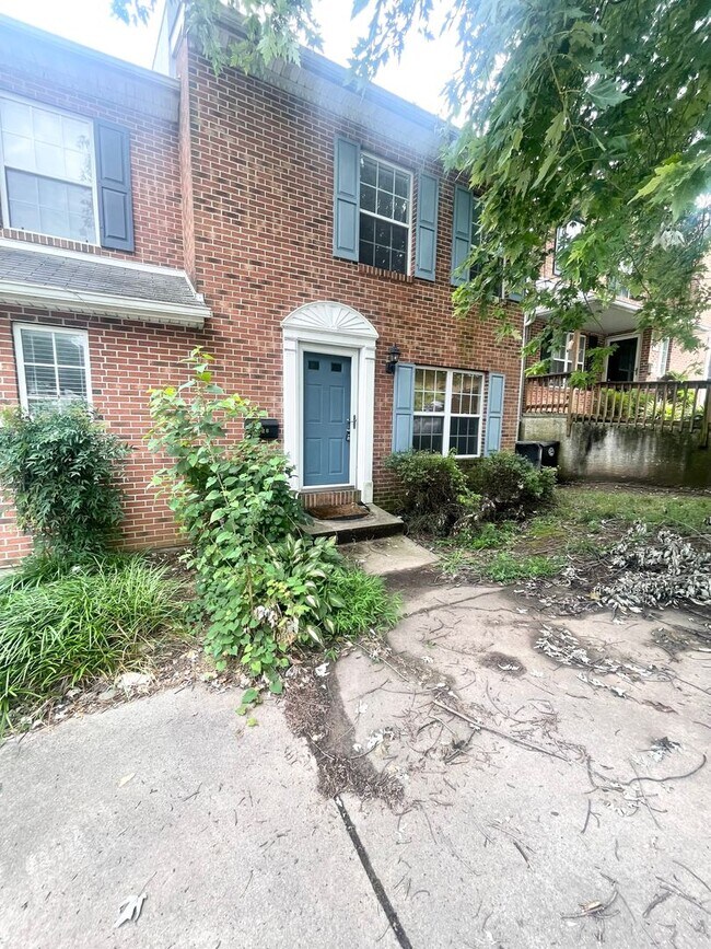 Foto del edificio - Beautiful 3-Bed Twin Home in Conshohocken ...