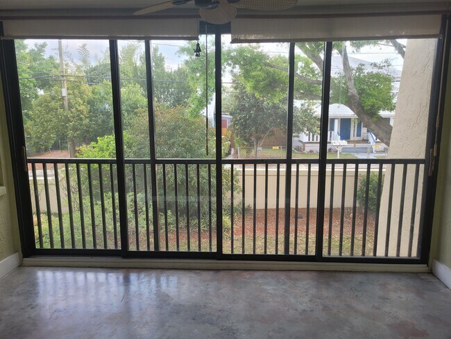 Building Photo - 115 Indian River Dr