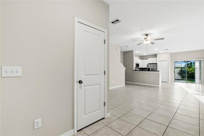 Building Photo - 3527 Bellmeade Ct