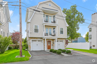 25 Penfield Pl