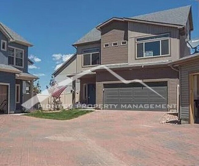 Foto del edificio - 6684 Thicket Pass Ln