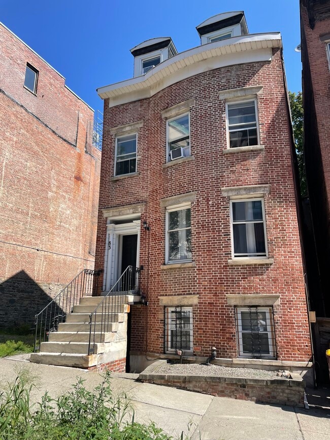 Building Photo - 83 Columbia St