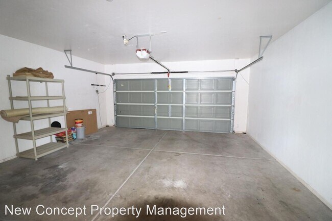 Building Photo - 4 br, 2 bath House - 5533 W Carriage Dr