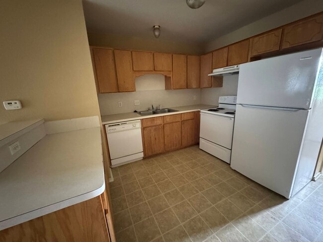 Building Photo - 2003 Monte Carlo Ln