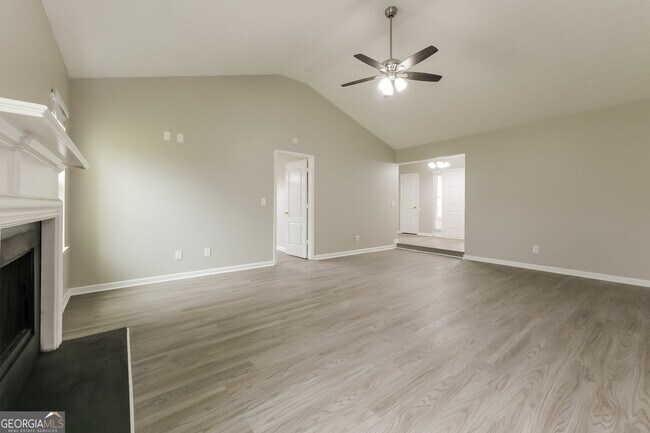 Building Photo - 5140 Towne Park Dr