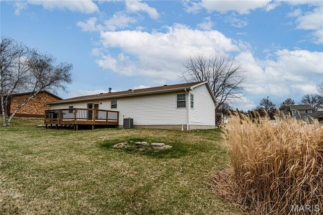 Building Photo - 19 Christine Dr