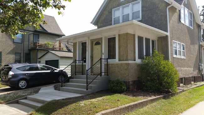 Exterior frontal - 1816 Madison St