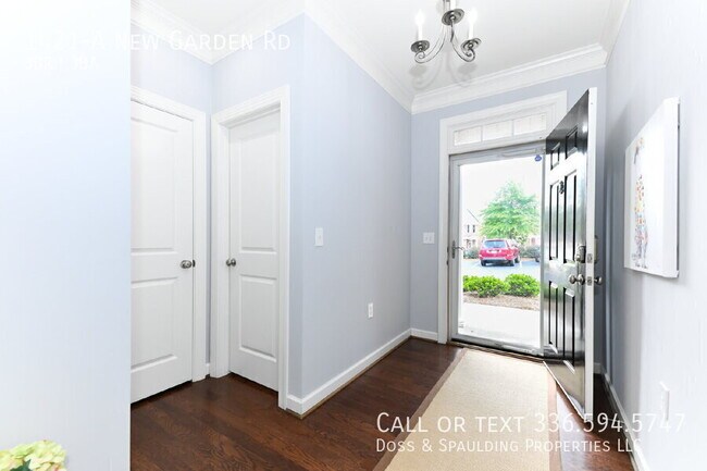 Foto del edificio - 1421 New Garden Rd