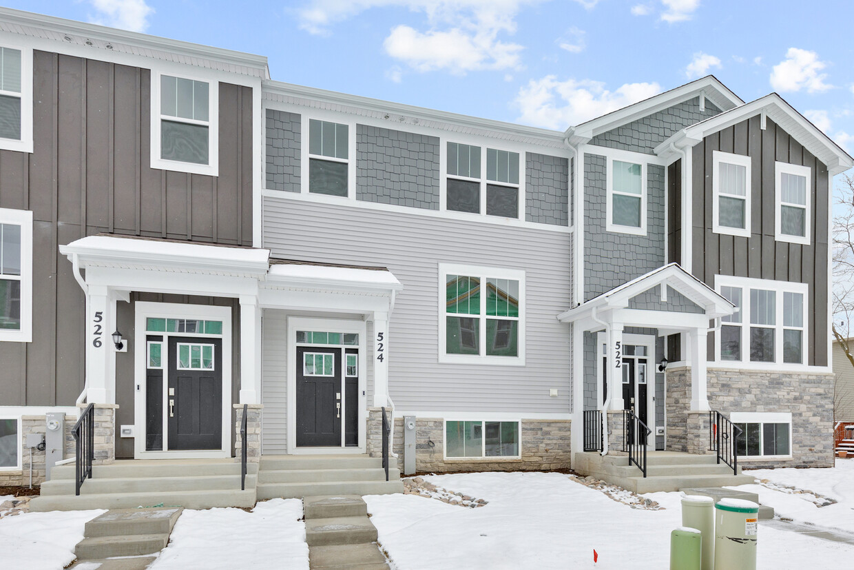 Foto principal - 524 Wolverine Dr