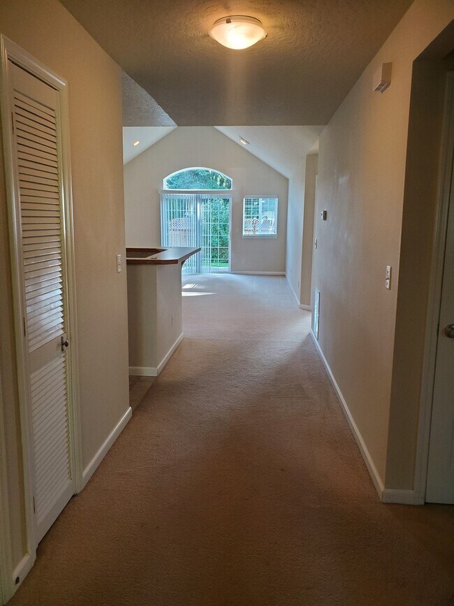 Foto del edificio - Lovely Townhome in North Gilham!