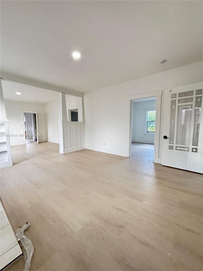 Foto del edificio - 2035 NW 26th St