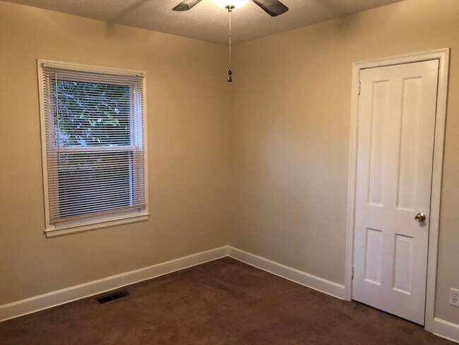 Foto del edificio - 2 BR 1 BA Bayshore Estates