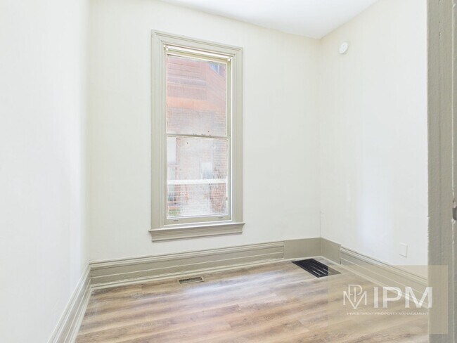 Building Photo - 142 E Philadelphia St