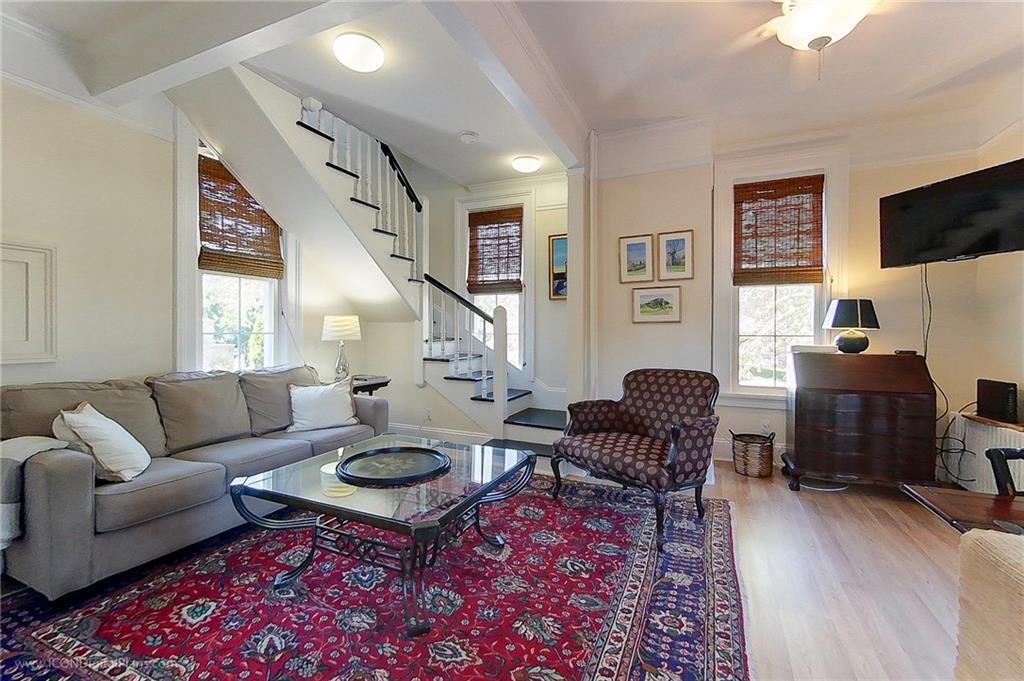 6 Restmere Terrace Unit TH, Middletown, RI 02842 Room for Rent in