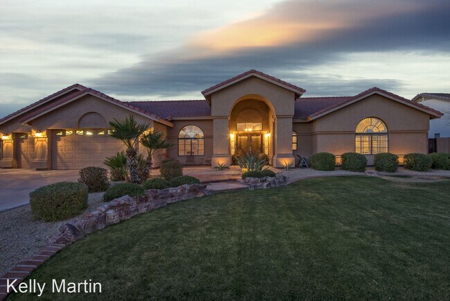 Foto del edificio - 5 br, 3.5 bath House - 4548 W  Mariposa Gr...