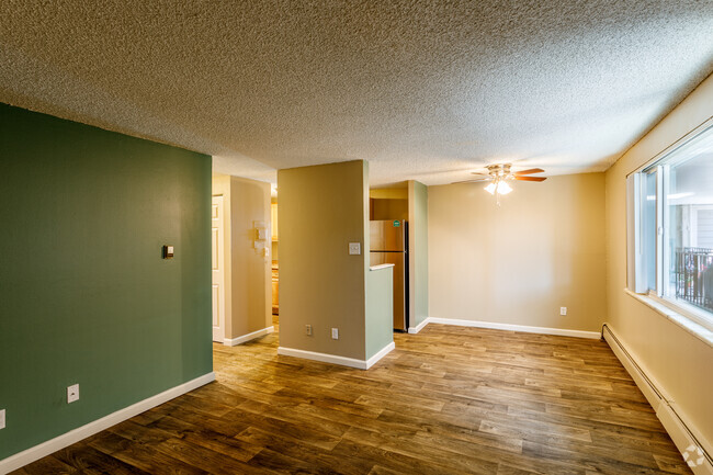 2HAB, 2BA - 825 ft² - Fox Hill Apartments