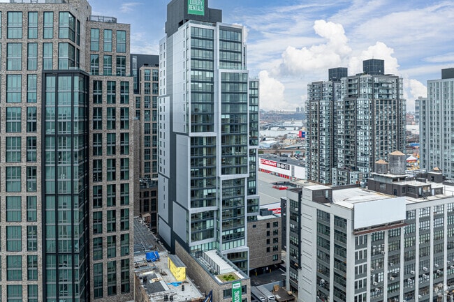 Building Photo - Maven